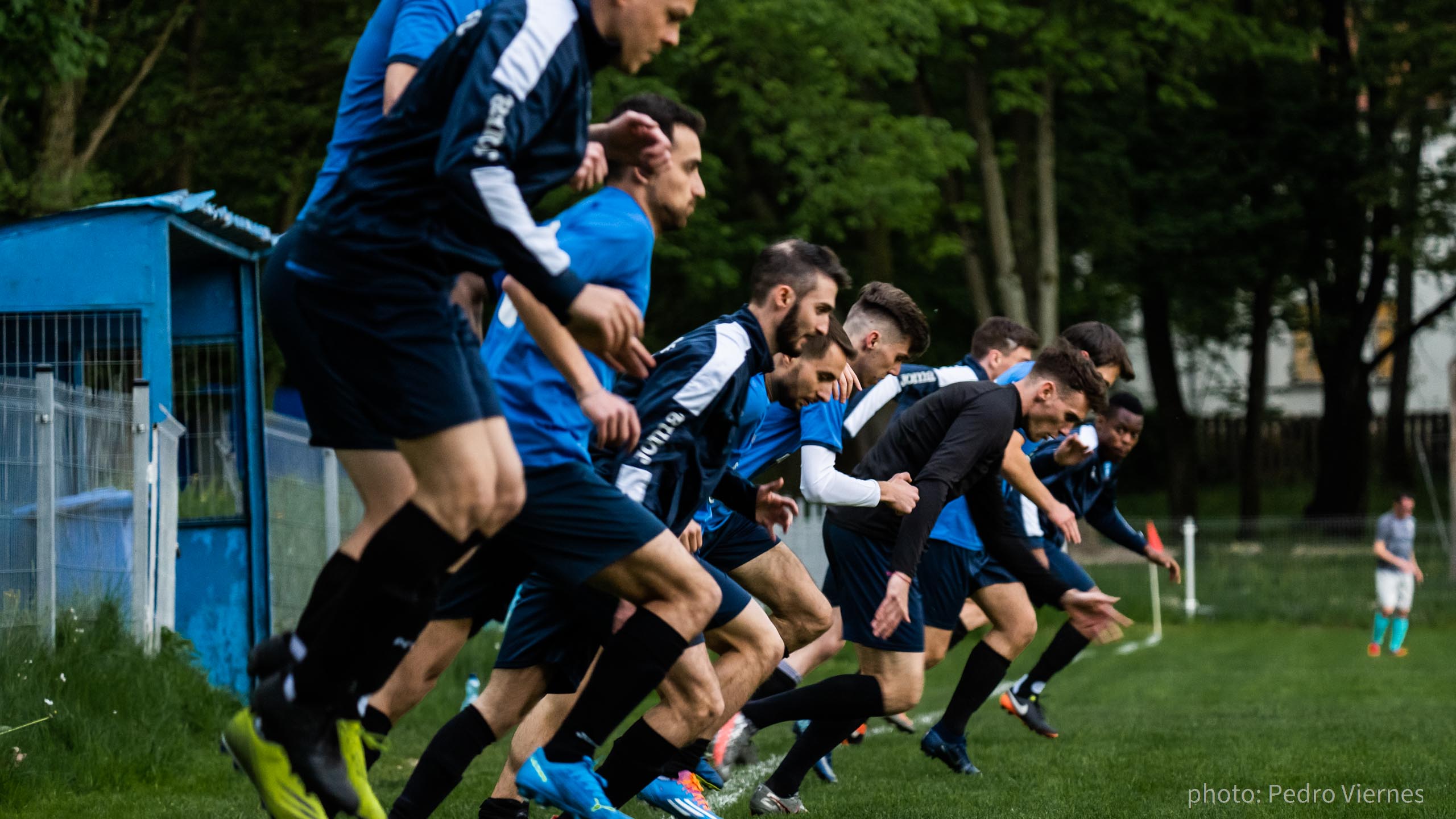 Krakow Dragoons FC warming up before match