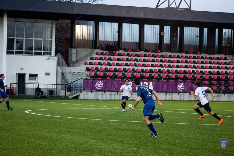 Joaquin Serrano of Krakow Dragoons FC receiving a ball vs Strzelcy
