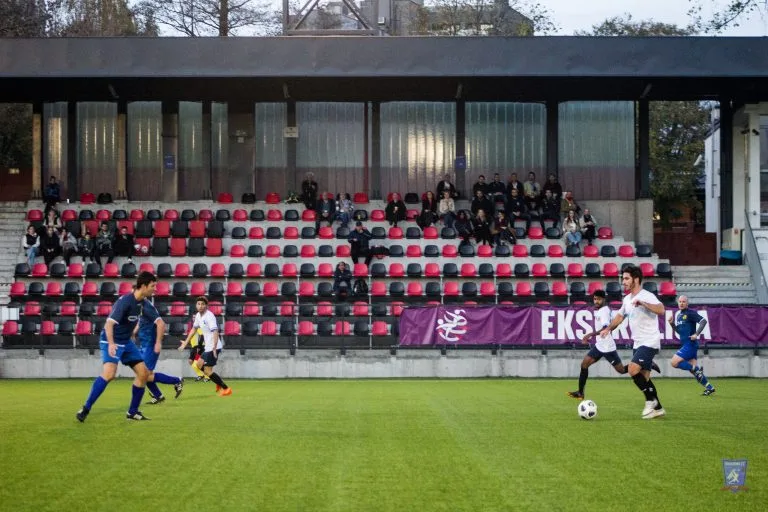 Joaquin Serrano of Krakow Dragoons FC carrying the ball vs Strzelcy