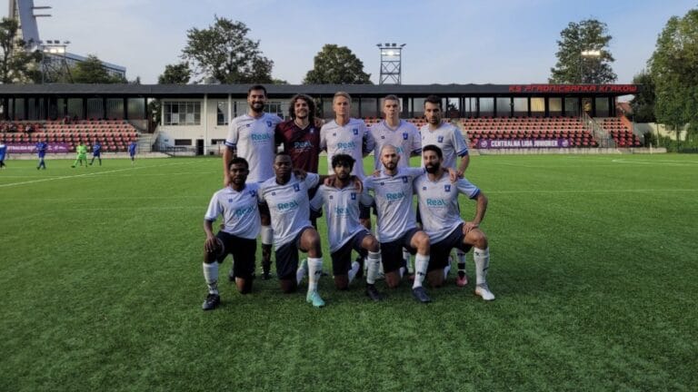 Krakow Dragoons FC starting 11 posing for a pre-match photo