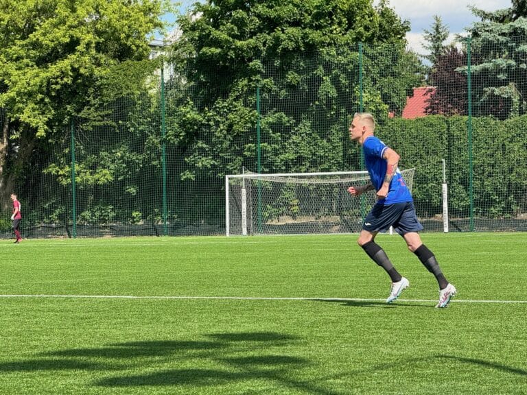 Vałdzis Fuhaš of Krakow Dragoons FC enters the pitch