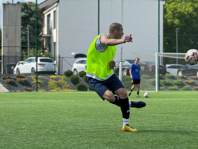 Sasha Arshakian of Krakow Dragoons FC receiving a long pass