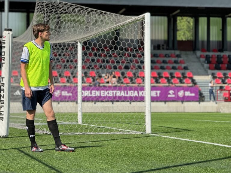 Bartek Chowaniec of Krakow Dragoons FC warming up