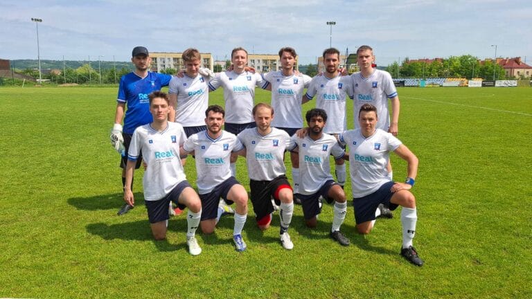 Krakow Dragoons FC players posing for a pre-match photo