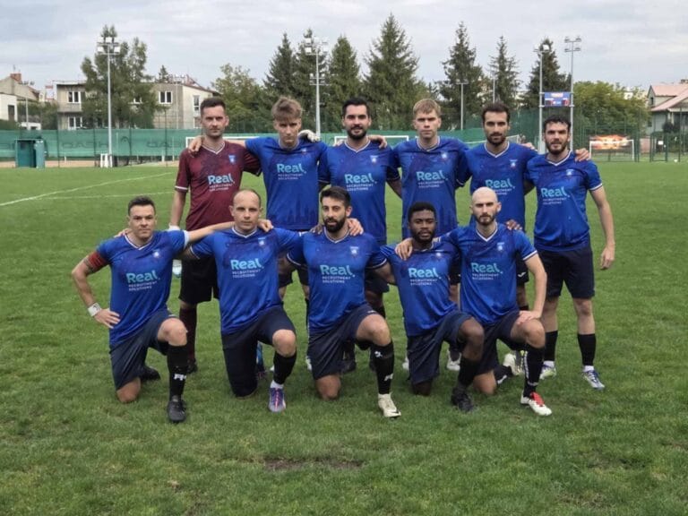 Krakow Dragoons FC players posing for a pre-match photo