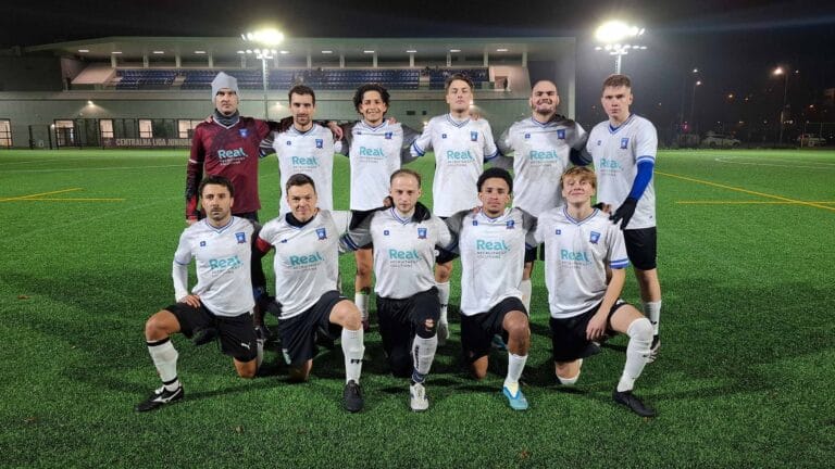 Krakow Dragoons FC players posing for a pre-match photo