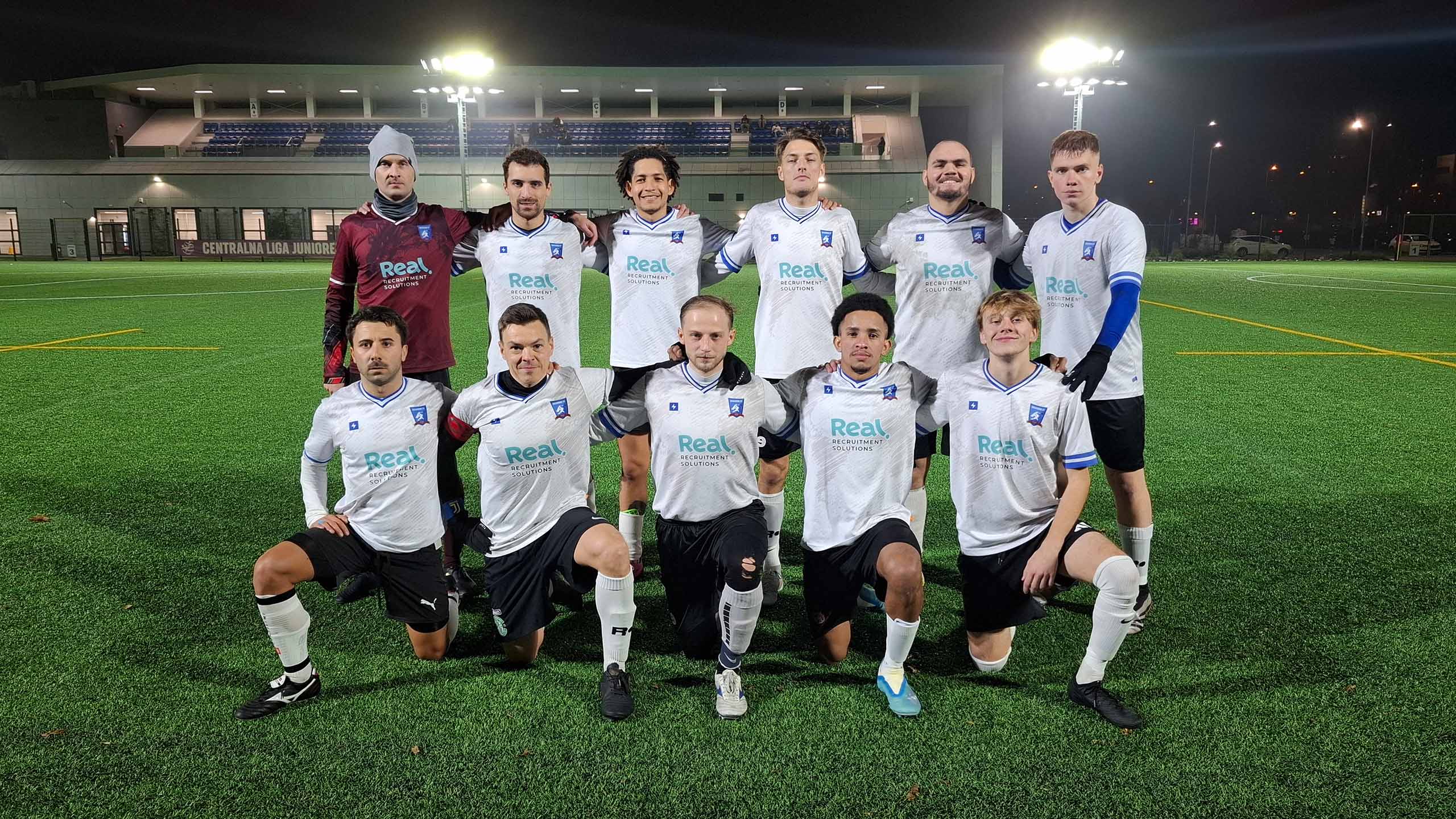 Krakow Dragoons FC players posing for a pre-match photo