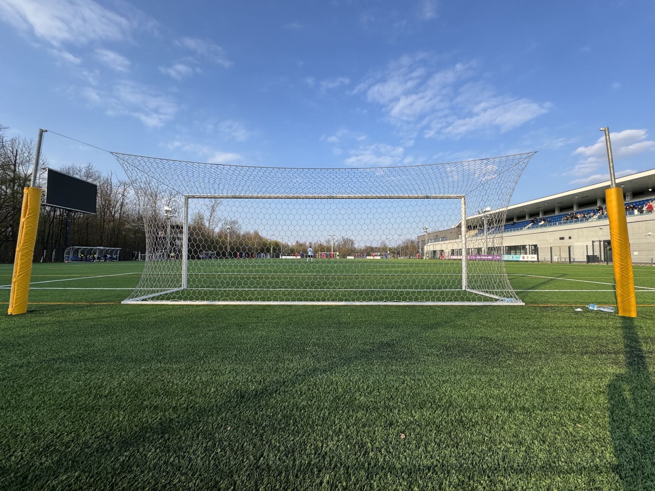 A view of the Gronostajowa 12 pitch from behind one of the goals